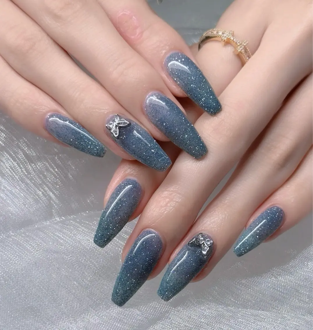 ネイル オーロラネイル ブルー チークネイル フットネイル フレンチネイル HANA.NAILS 自宅サロンのネイルデザイン