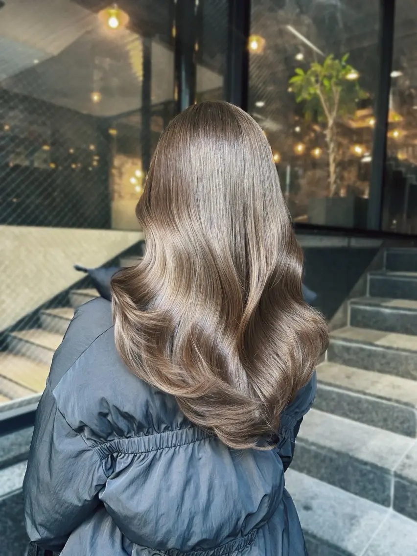 ミディアム カラー ベージュカラー オリーブベージュ カット ヘアカラー トリートメント 柔らか垢抜けｶﾗｰと ｶｯﾄ🫧ASUKAのヘアスタイル