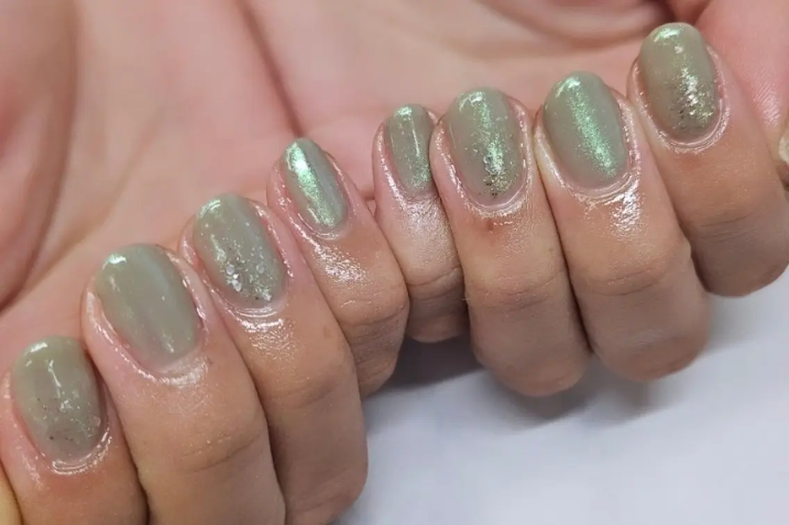 ネイル オーロラネイル キラキラネイル NailSalon LuireYUUNAのネイルデザイン