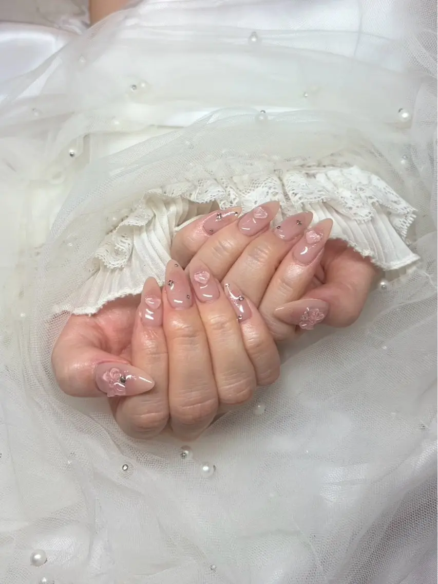 ネイル チークネイル クリアネイル キラキラネイル ワンホンネイル ハンドネイル sissy moeのネイルデザイン