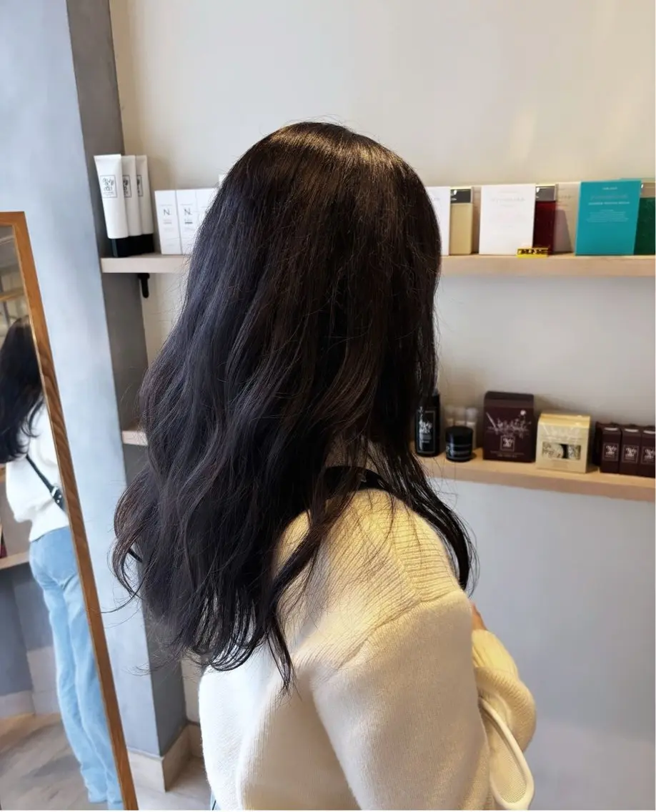 ロング ヘアカラー ROCCO saraのヘアスタイル