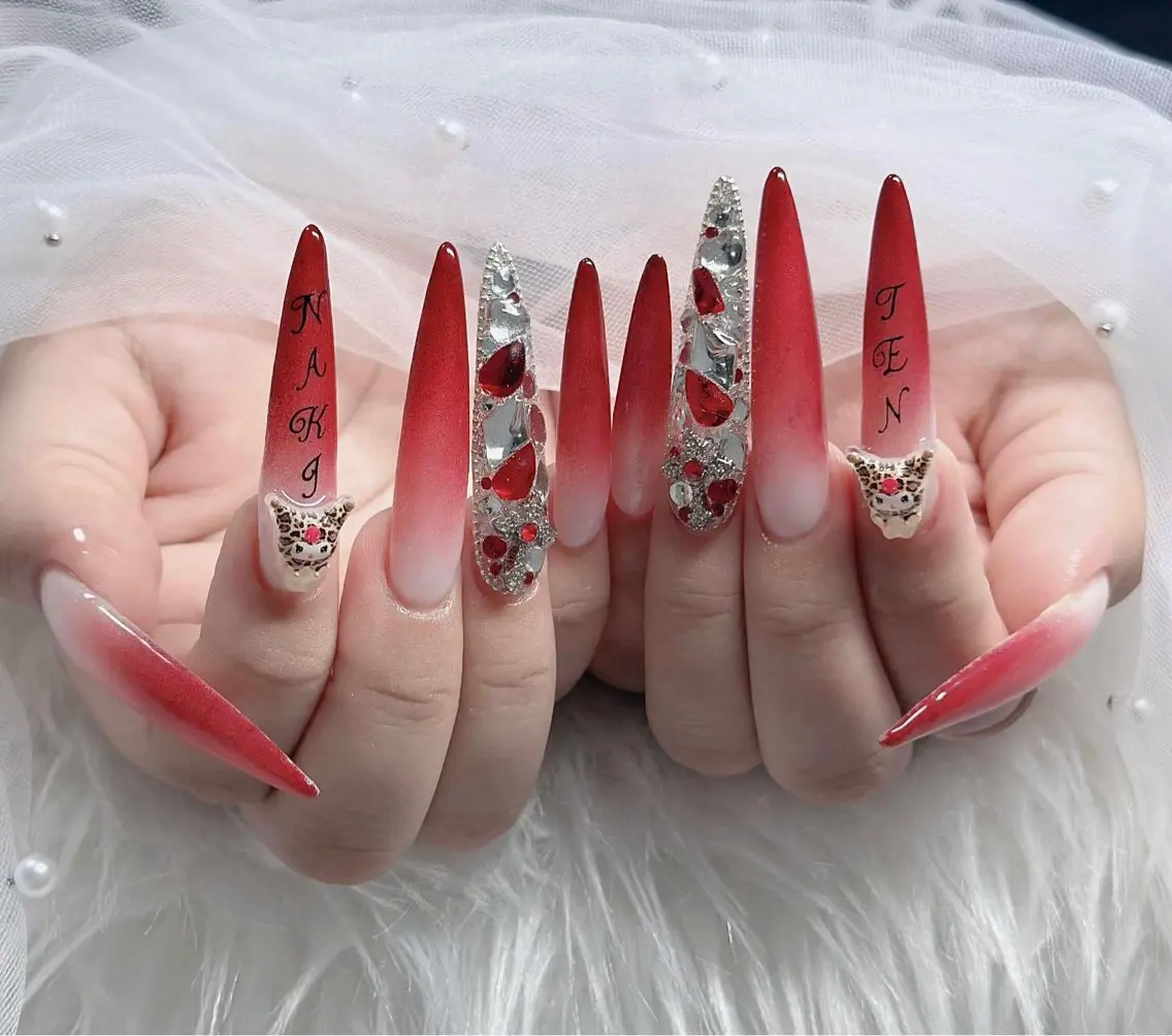 ネイル オーロラネイル フレンチネイル ジェルネイル ハロウィン キラキラネイル ハンドネイル H.baby Nail Salonのネイルデザイン