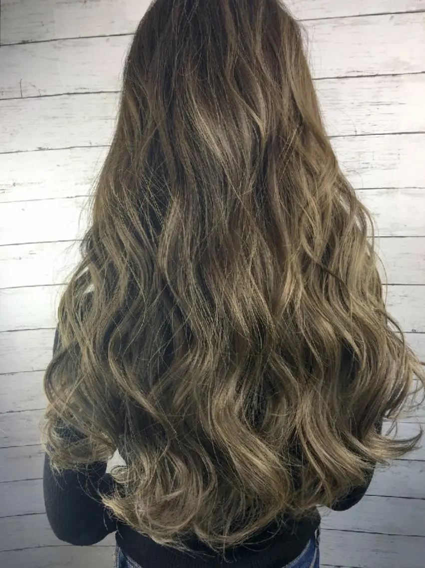 平日限定カット & ヘアカラー & オージュアトリートメント×色もちをよくする栄養剤付きの写真