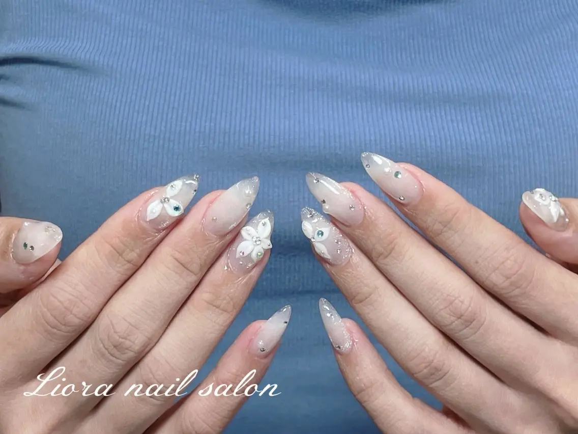 ネイル チークネイル フットネイル フレンチネイル ジェルネイル ガーリー ハンドネイル Liora nailのネイルデザイン