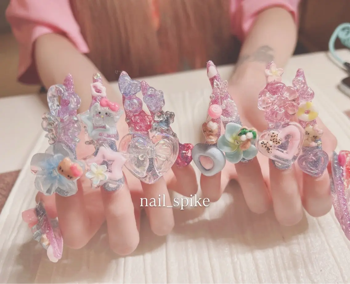 ネイル ロングネイル ハンドネイル nail spikeのネイルデザイン