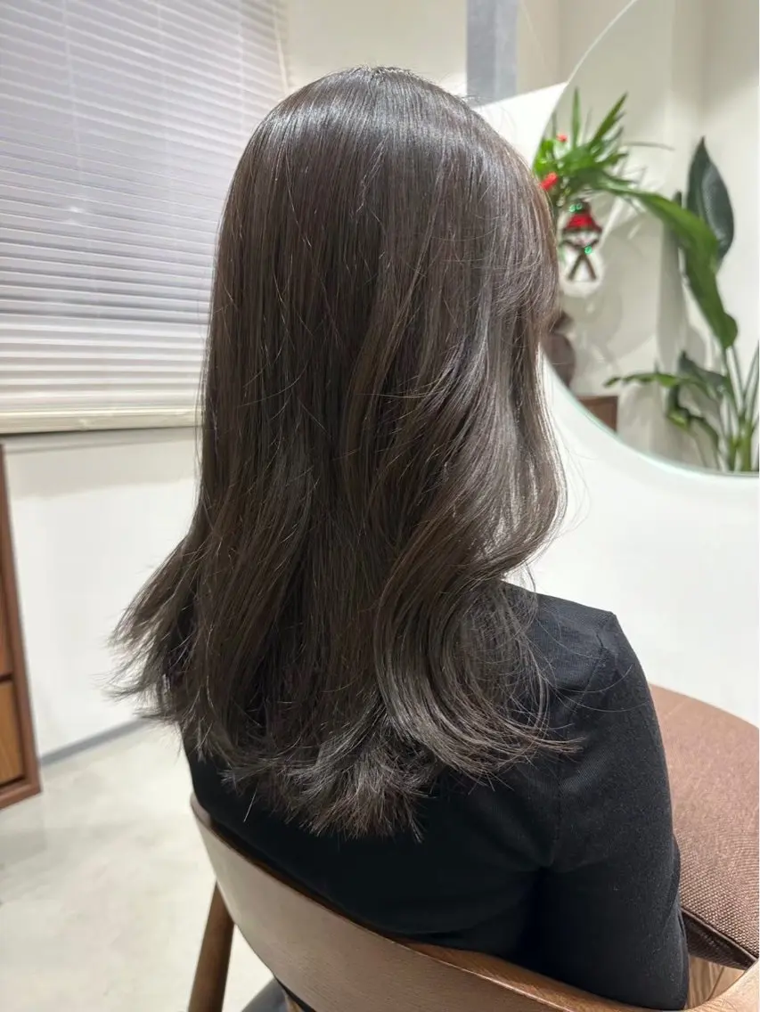 セミロング カラー ヘアカラー 🪼AYUKA🍄 モデルさん大募集‼️のヘアスタイル