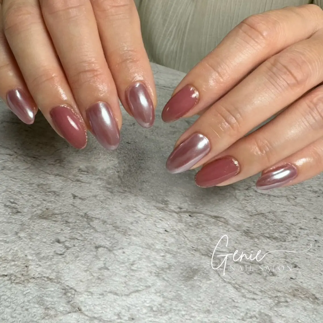 ネイル ミラーネイル ニュアンスネイル ホワイト ハンドネイル Nail salon Genieのネイルデザイン