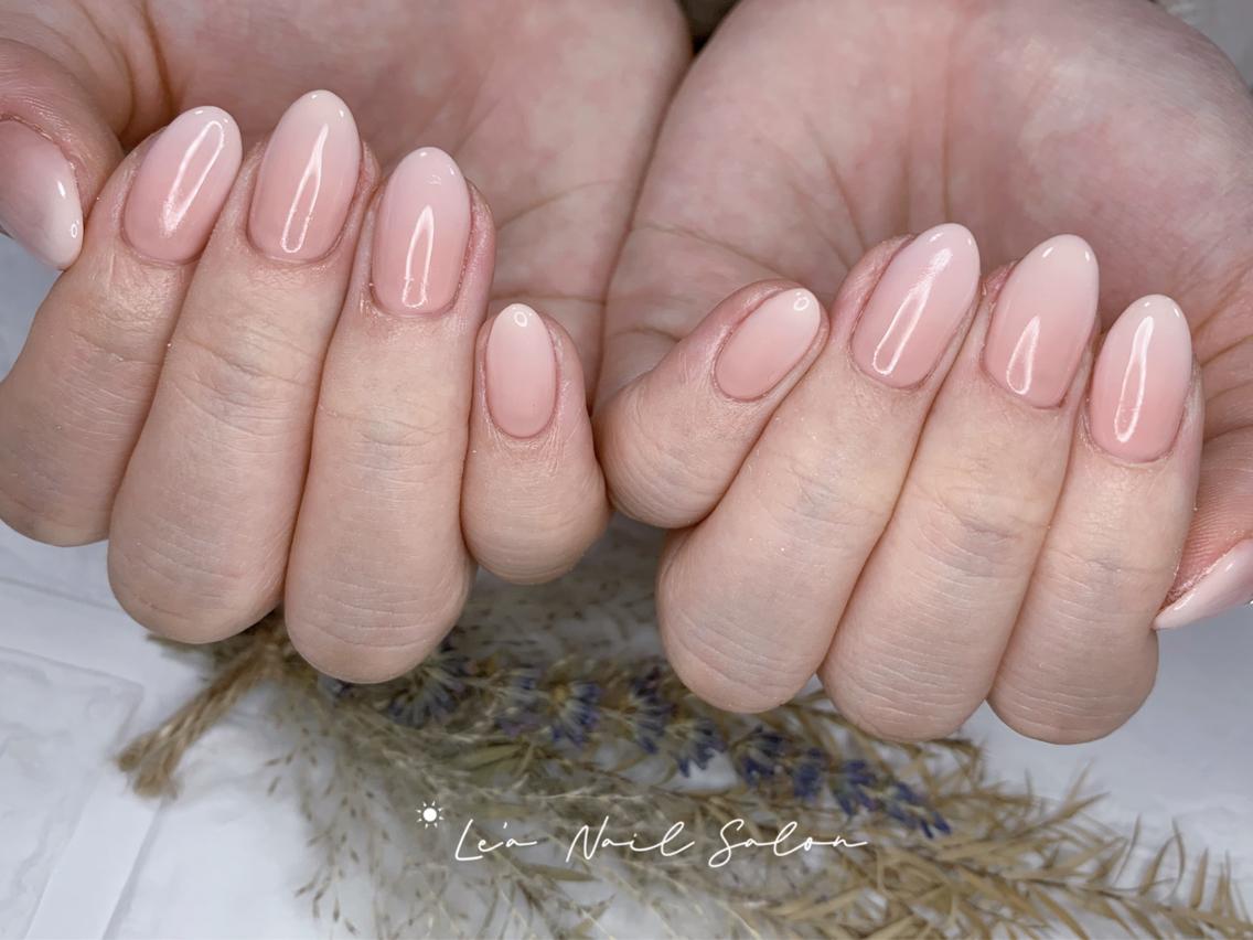 ショート カラー ネイル Le’a NailSalonのネイルデザイン