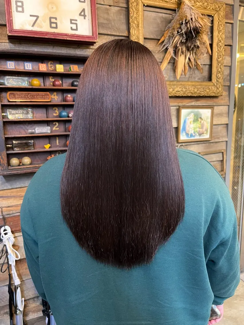 ロング カラー ボルドーカラー トリートメント ヘアカラー トリートメント 川崎 かなでのヘアスタイル