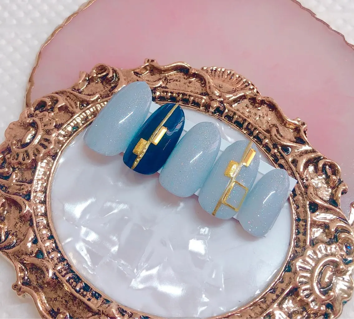 ネイル ハンドネイル CROWN プライベートサロンのネイルデザイン