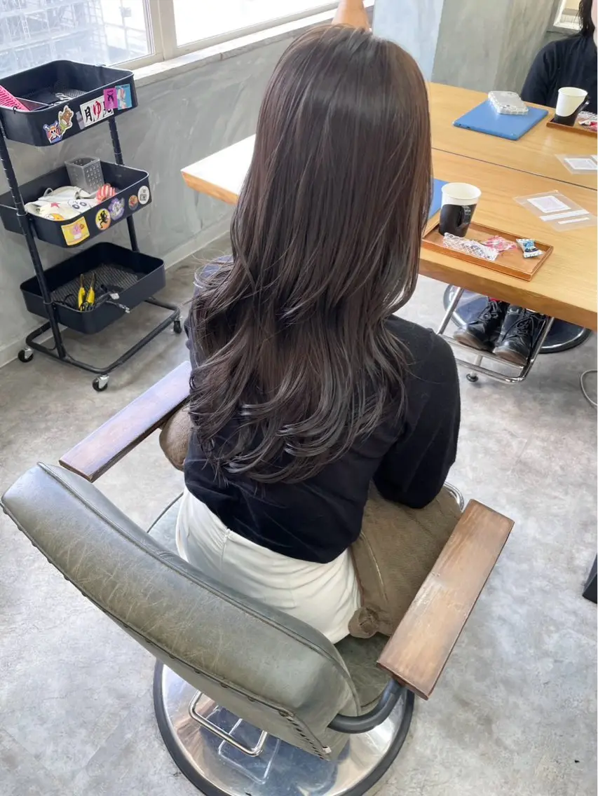 カラー ブリーチ ヘアカラー Maison Toi 山﨑 麻生のヘアスタイル
