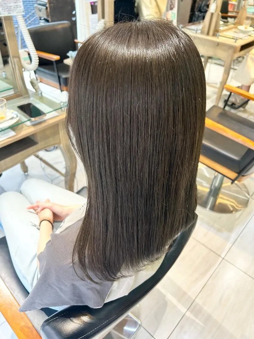 ミディアム カラー アディクシーカラー 透明感カラー 髪質改善 イシイ シオリのヘアスタイル