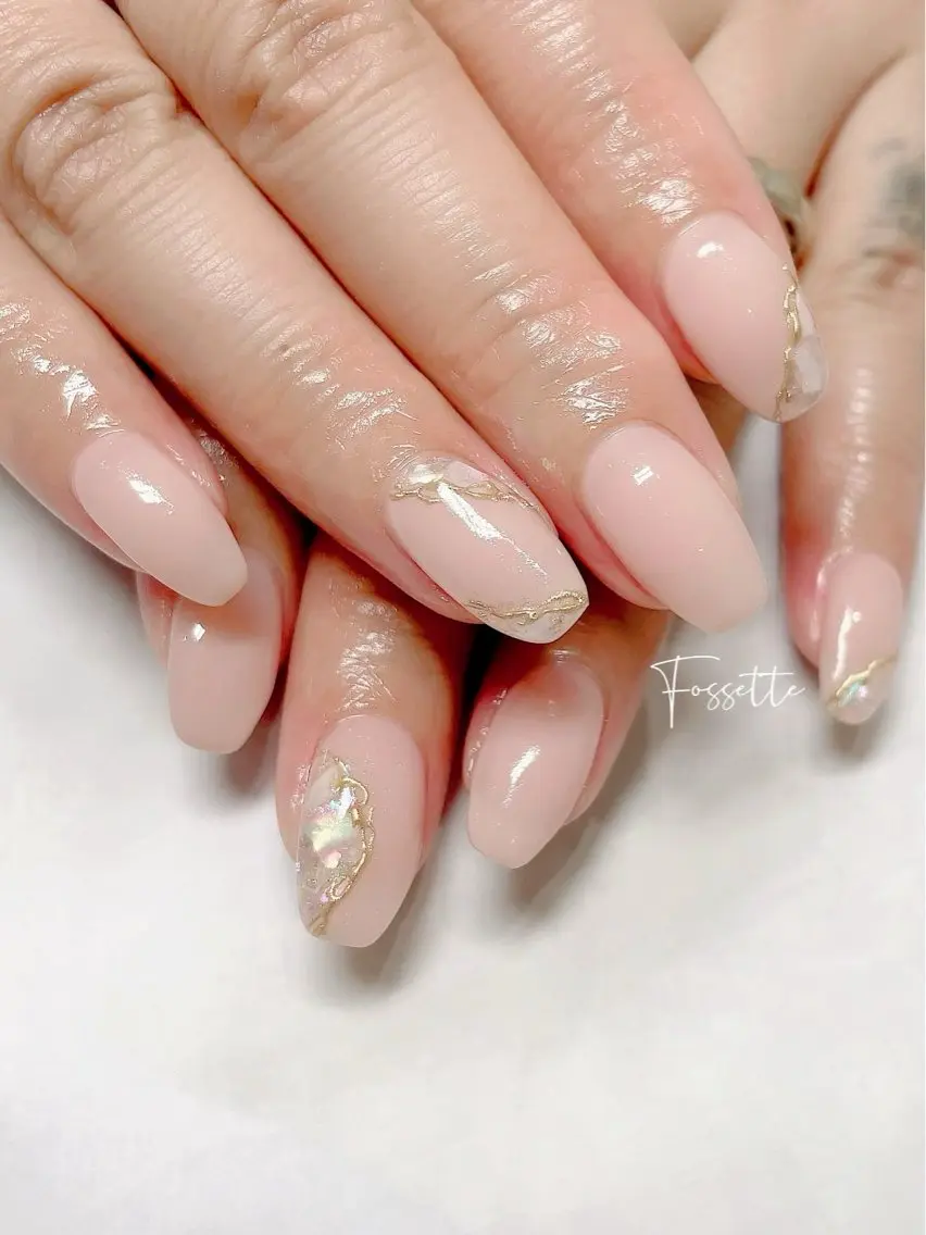 ネイル ミラーネイル ワンカラーネイル 夏ネイル ハンドネイル nailsalon Fossetteのネイルデザイン