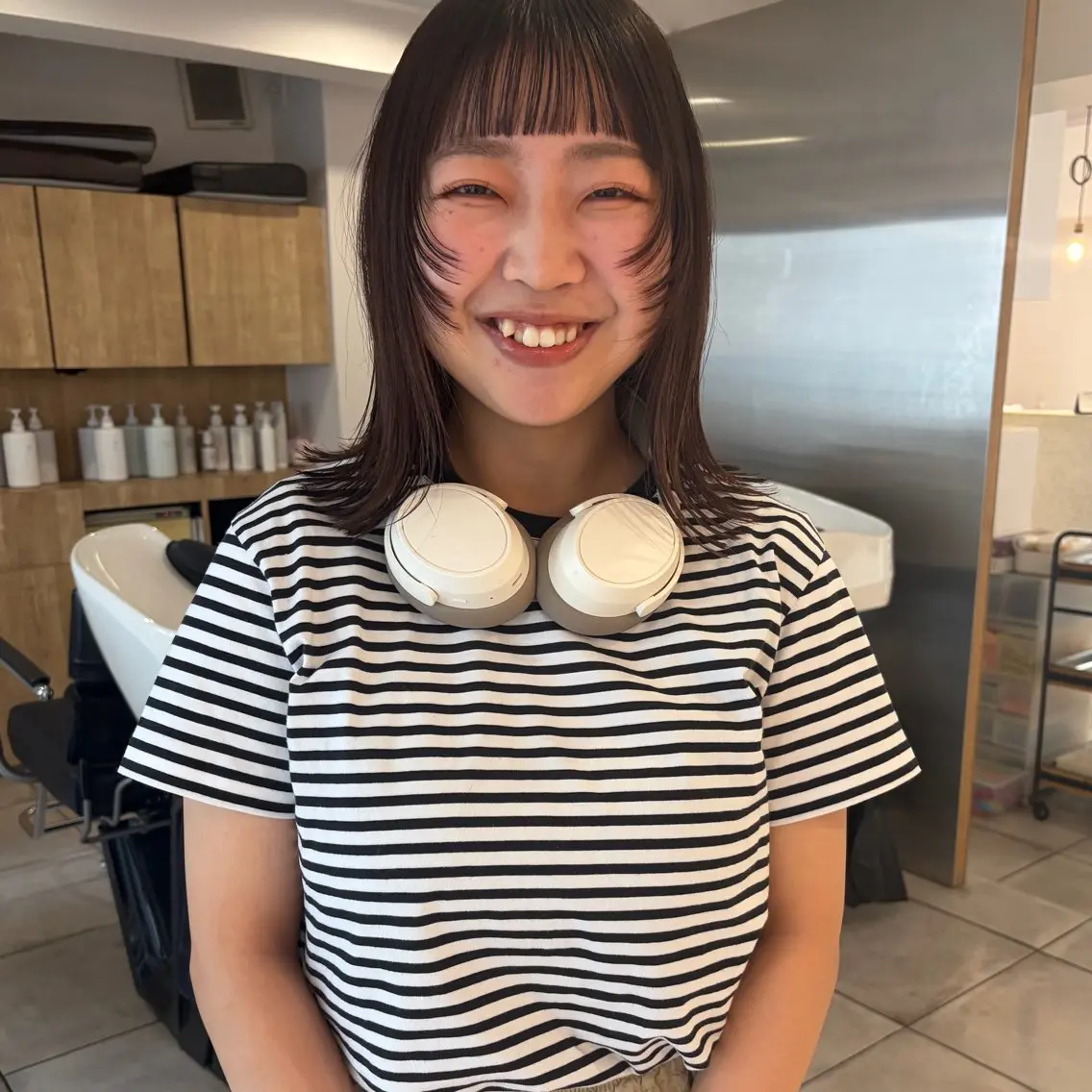 ミディアム レイヤーカット オン眉 rin 京都美容室のヘアスタイル