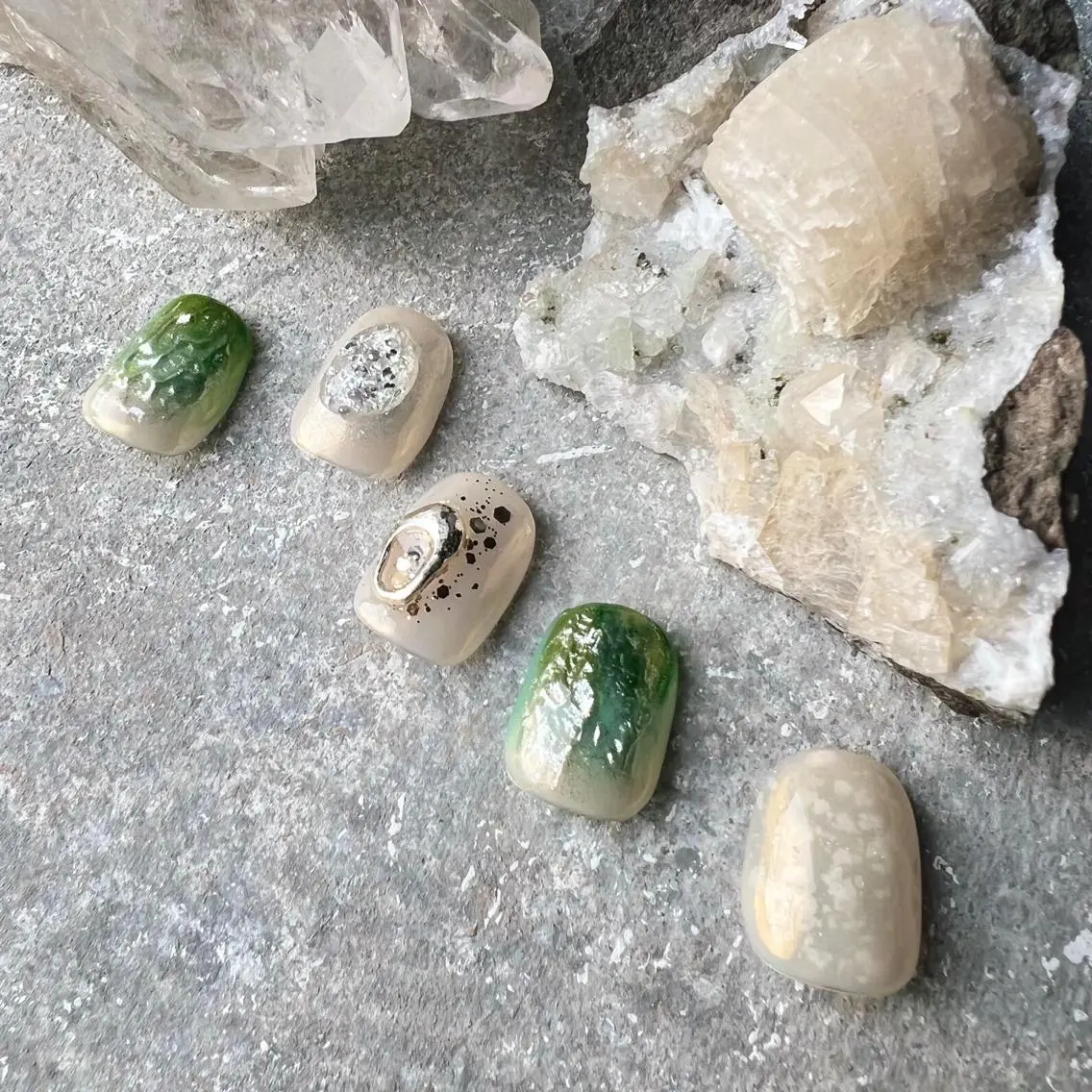 ネイル ニュアンスネイル ショートネイル gemickle nailのネイルデザイン