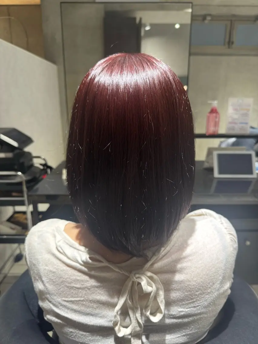 カラー ボルドーカラー レッドカラー ヘアカラー トリートメント 艶カラー 梨菜💜のヘアスタイル