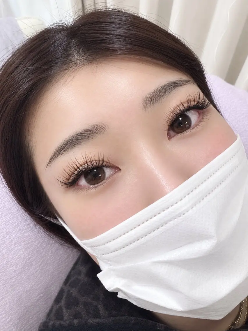 マツエク・マツパ フラットラッシュ 伊藤名紬 マツエク専門のマツエク・マツパデザイン
