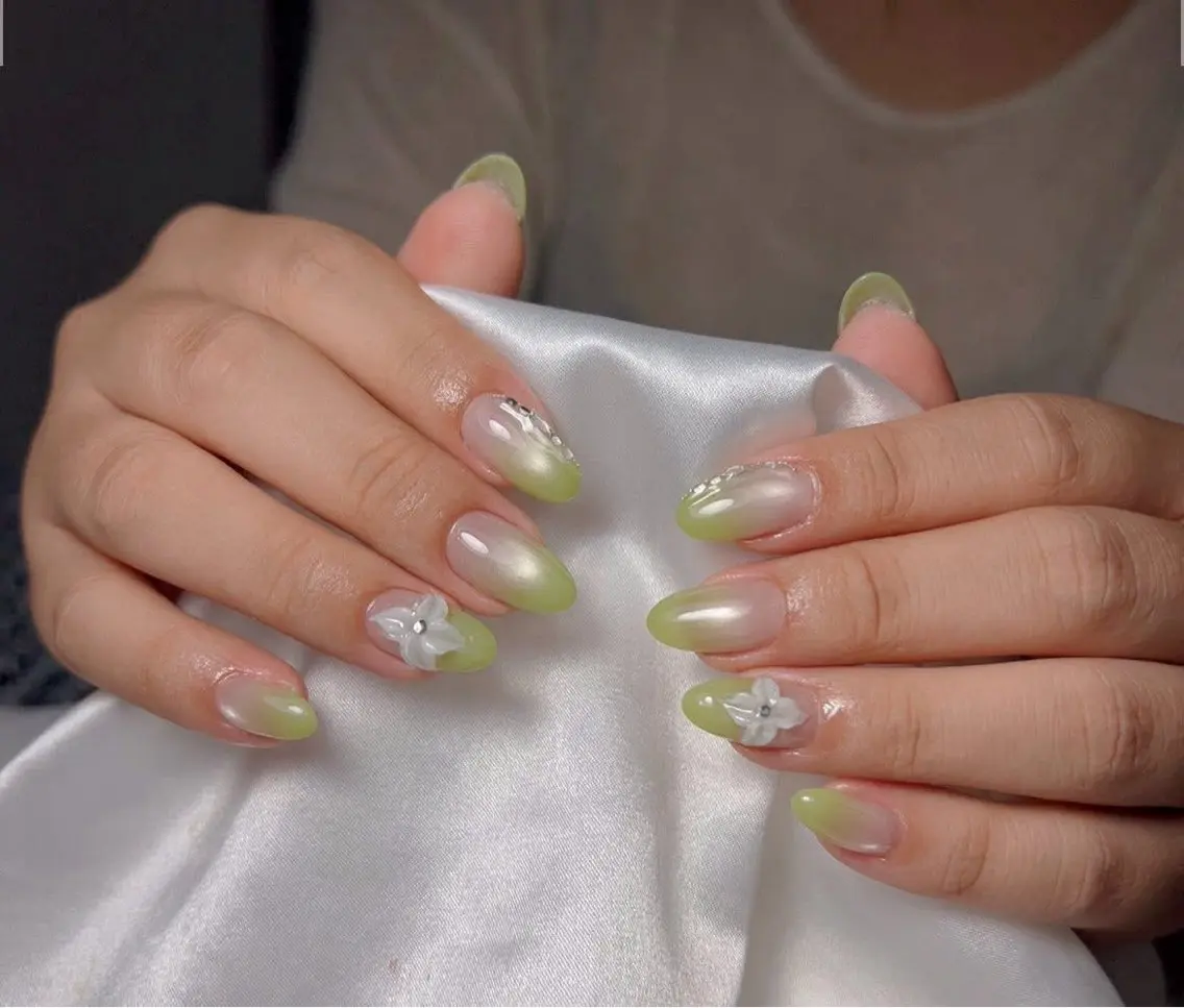 ネイル チークネイル フットネイル フレンチネイル グラデーション 韓国ネイル YUKI NAILのネイルデザイン