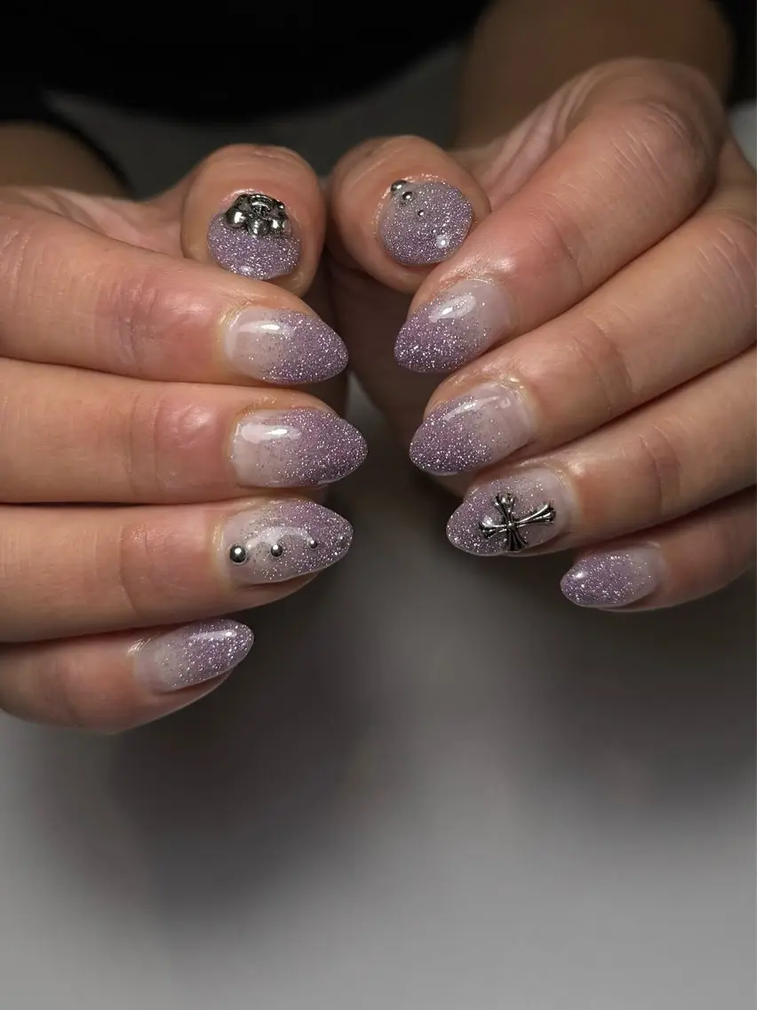 ネイル フラッシュネイル ラメ(グリッター) ラメグラデーション パープル plum nailのネイルデザイン