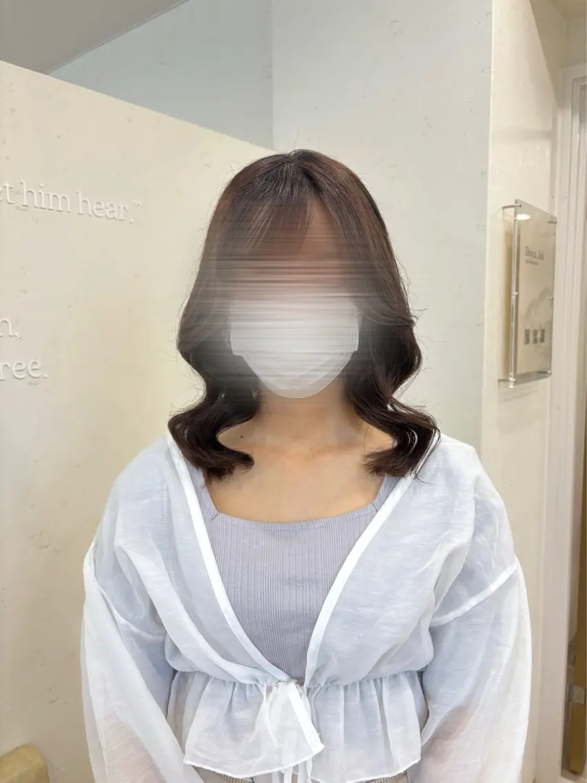セミロング 伸ばしかけ ヨシンモリ dityca asakaのヘアスタイル