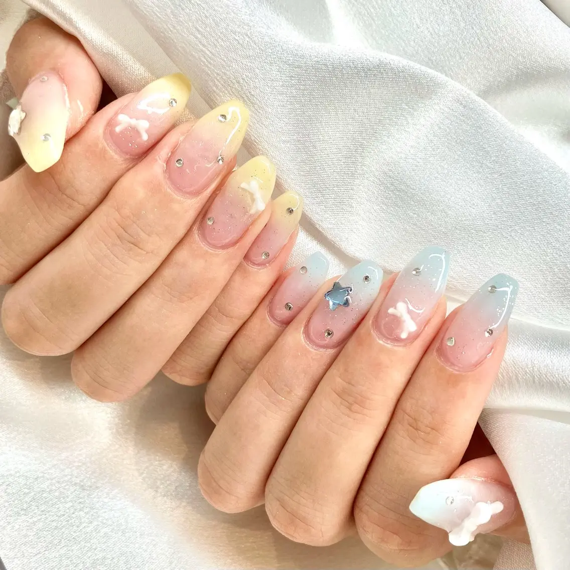ネイル ハンドネイル Ayaka 🧸🌷 銀座/韓国ワンホンのネイルデザイン