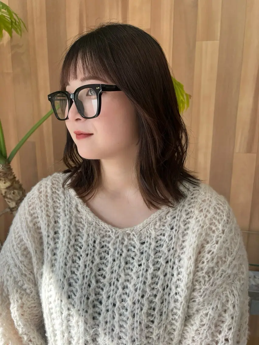 ミディアム カラー ブラウンカラー マロンブラウン カット ヘアカラー トリートメント 駒場 まといのヘアスタイル