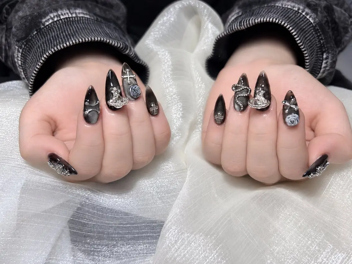 ネイル アートネイル 長さ出し フレンチネイル ロングネイル 持ち込み ハンドネイル Plouta Nailsalonのネイルデザイン