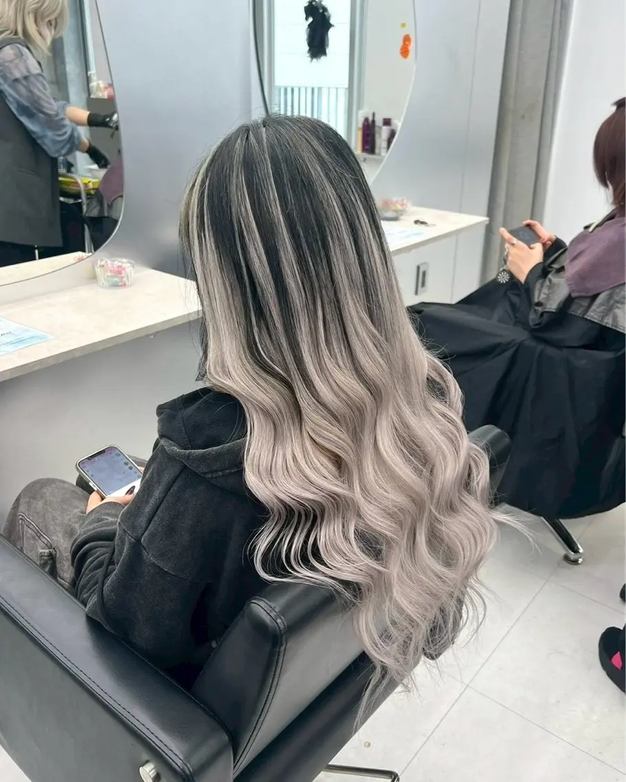 【💎お出かけ前に💎】巻き下ろしヘアセットの写真