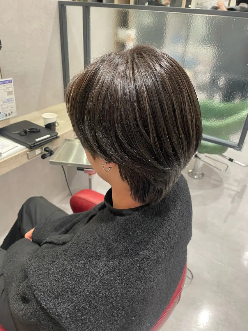 カラー ブラウンカラー ダークブラウン ヘアカラー 加藤 菜月のヘアスタイル