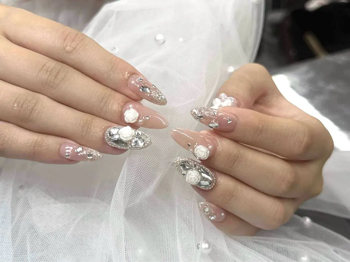 ネイル Iconic Nailのネイルデザイン