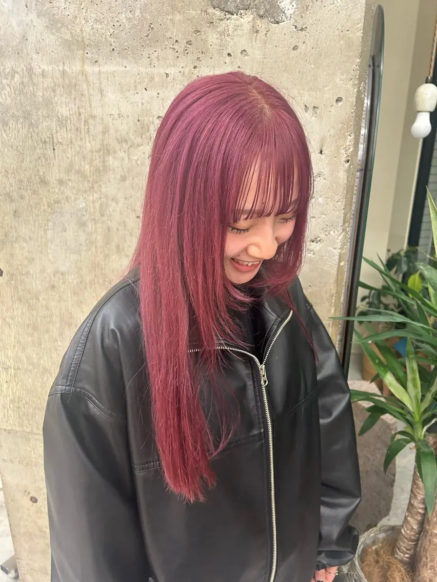ロング カラー 寺澤 花梨のヘアスタイル