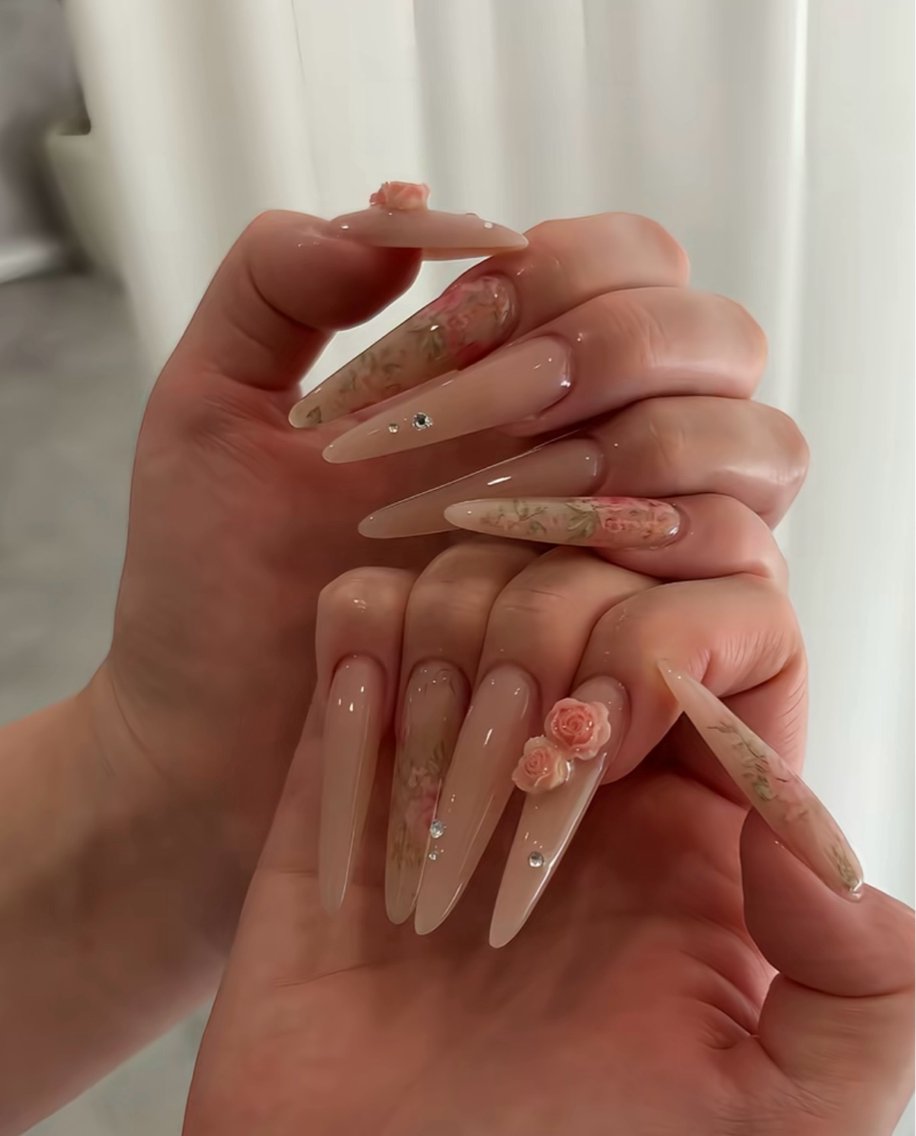 ネイル ハンドネイル NiJi Nailsのネイルデザイン