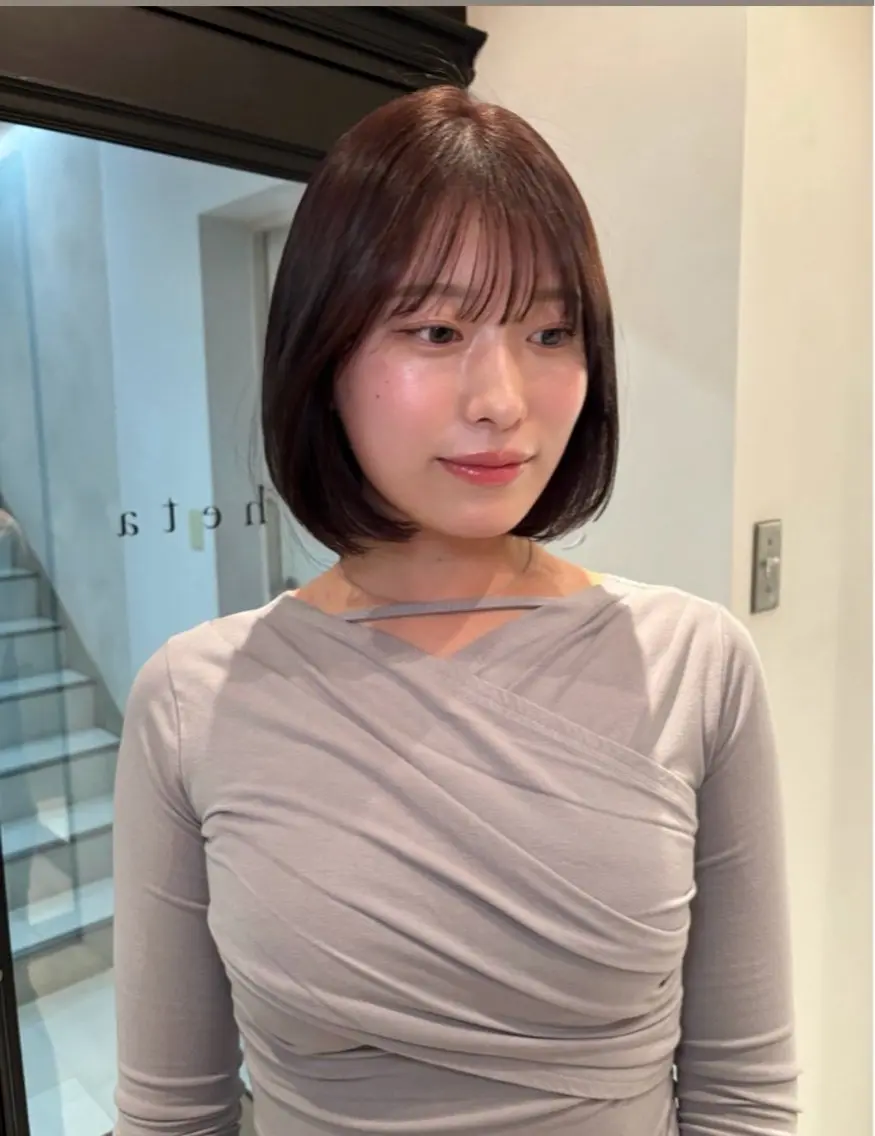 ショート rizu🐩 透明感カラーのヘアスタイル