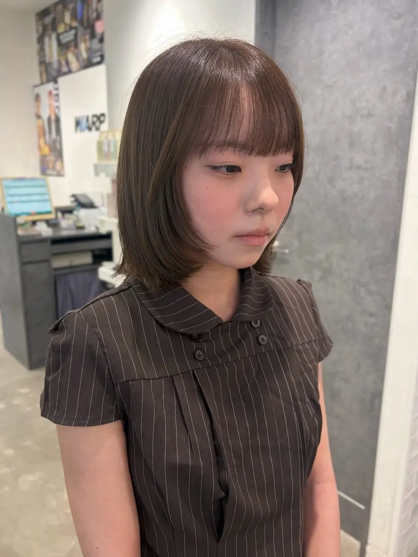 ミディアム ミディアムレイヤー レイヤーカット カット ヘアカラー トリートメント 韓国ヘア🇰🇷 HINAのヘアスタイル