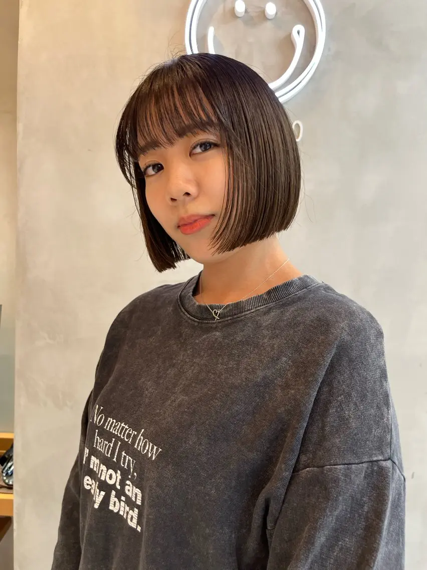 ミディアム カラー カット ヘアカラー トリートメント 縮毛矯正ボブ&顔まわ レイヤー♡TOMOEのヘアスタイル