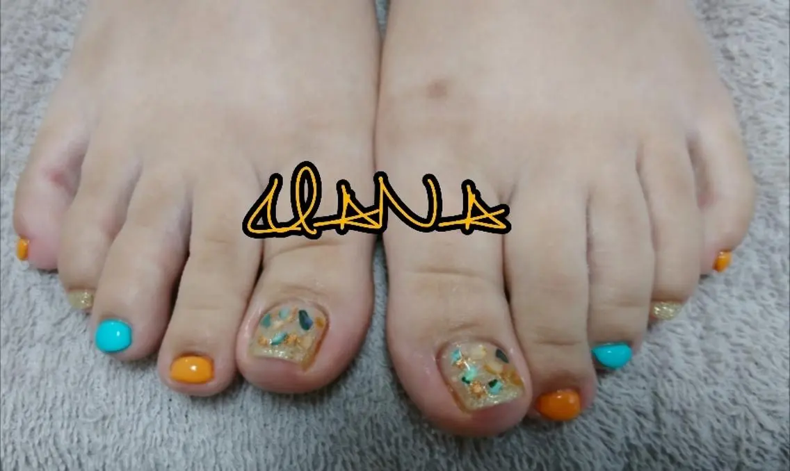 ネイル フットネイル LUANA TAKAHASHIのネイルデザイン