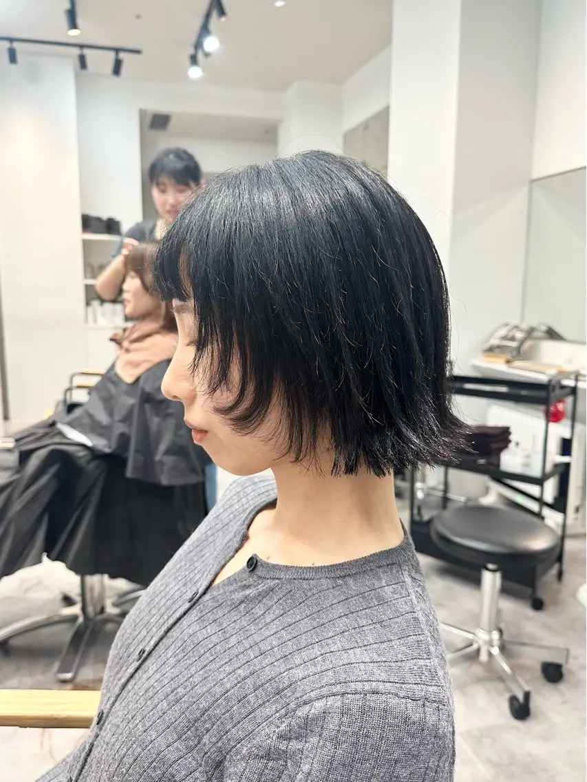 ミディアム ボブ 顔まわりレイヤー 顔周りカット レイヤーカット ショートカット🧸 ごとうさなのヘアスタイル