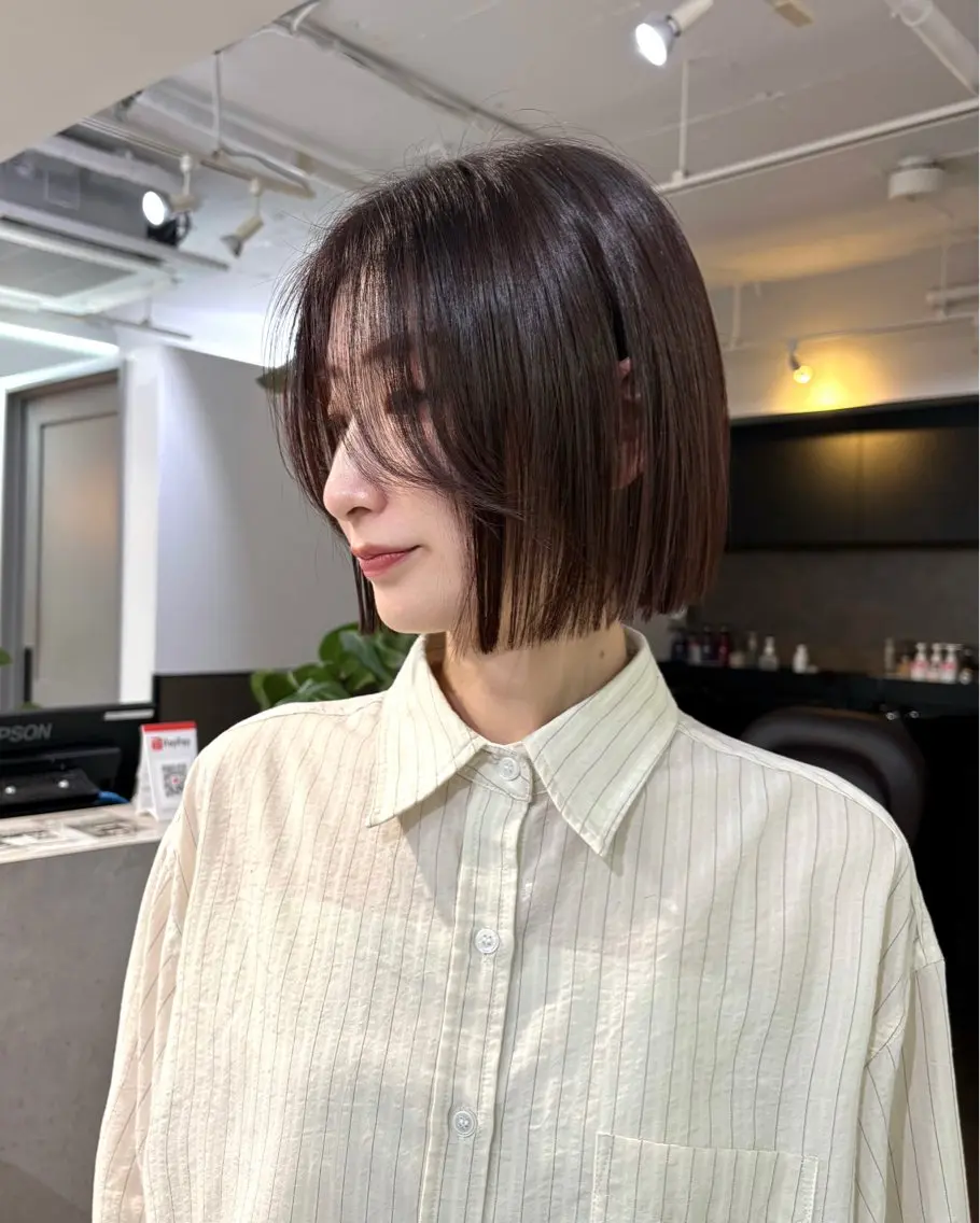 ショート 切りっぱなしボブ ボブ カット ヘアカラー トリートメント 新宿🫧ボブ 特化🐕Amiのヘアスタイル