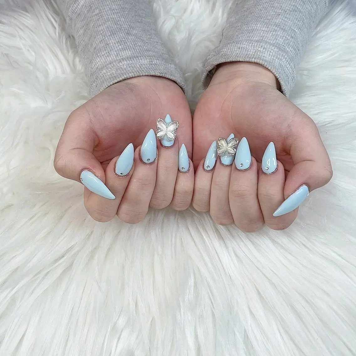 ネイル スカルプネイル ストーンネイル ハンドネイル BLUEM みおちのネイルデザイン