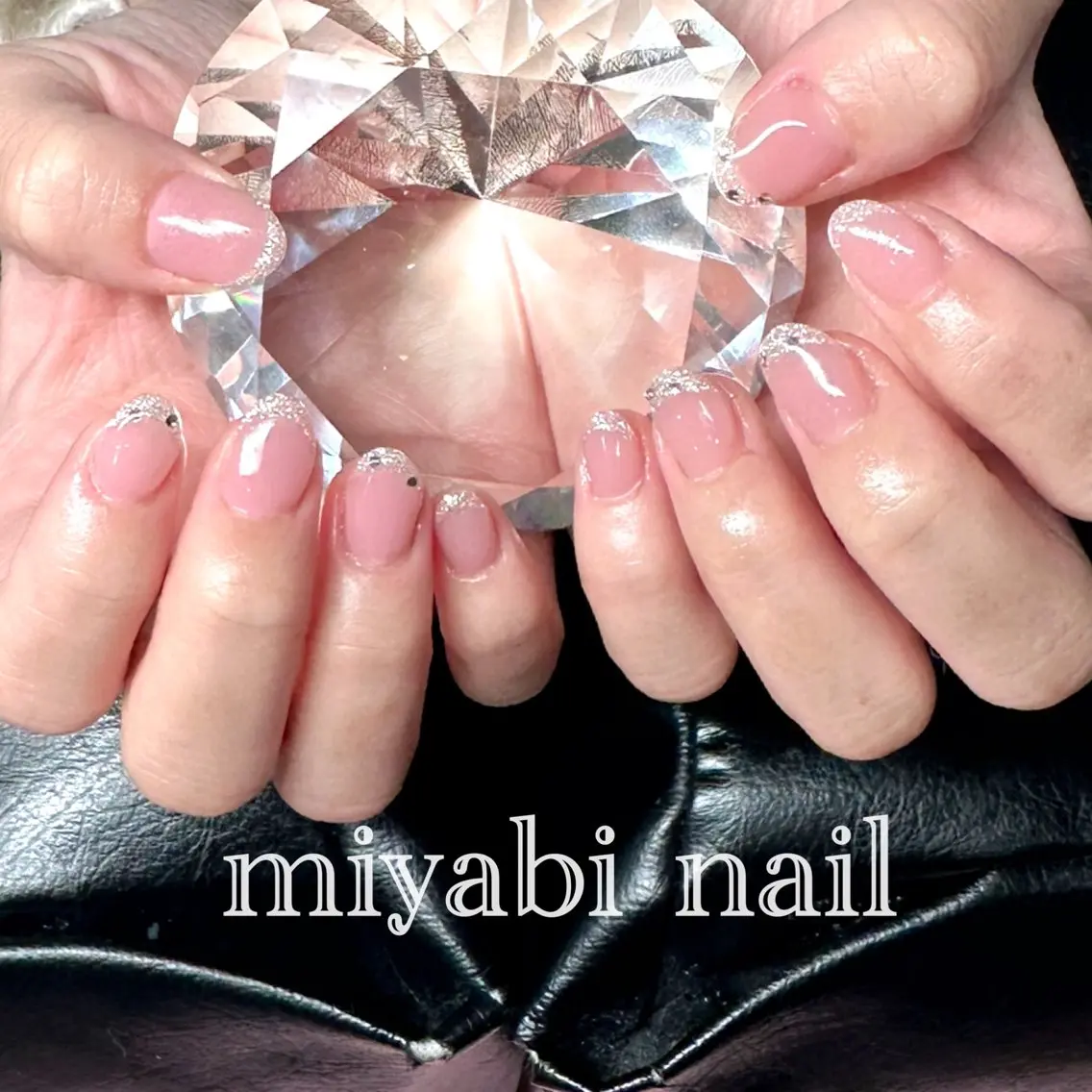 ネイル フレンチネイル ジェルネイル 持ち込み オフィスネイル ストーンネイル ハンドネイル miyabi nail 桂川駅近くのネイルデザイン