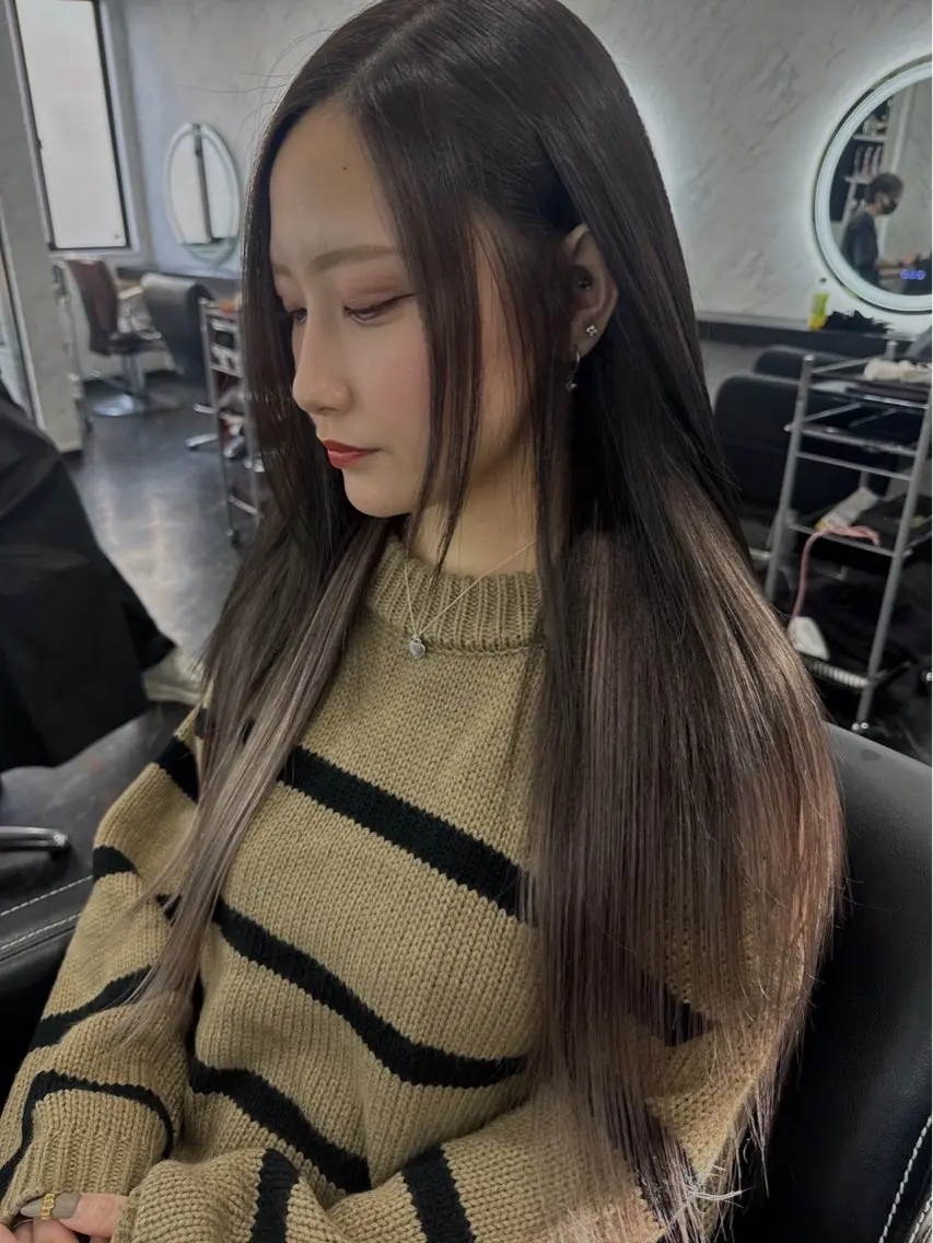 ロング カラー ヘアカラー エクステ LOHAS 優来（ユラ）のヘアスタイル