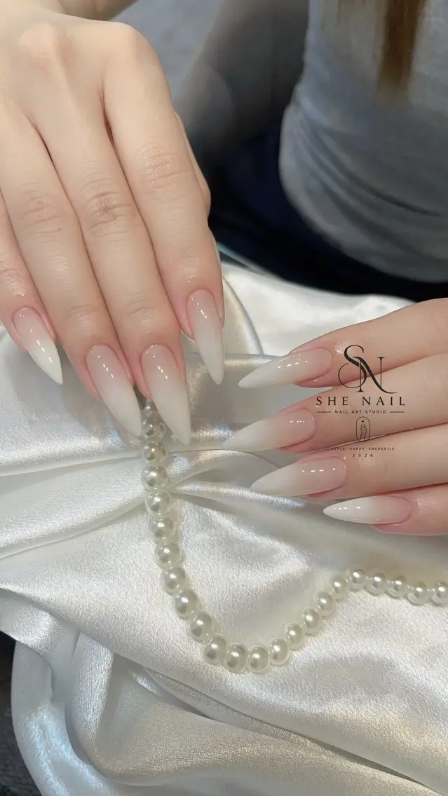 ネイル アートネイル ガーリー 韓国ネイル ロングネイル 持ち込み ハンドネイル 博多 SHE Nailのネイルデザイン