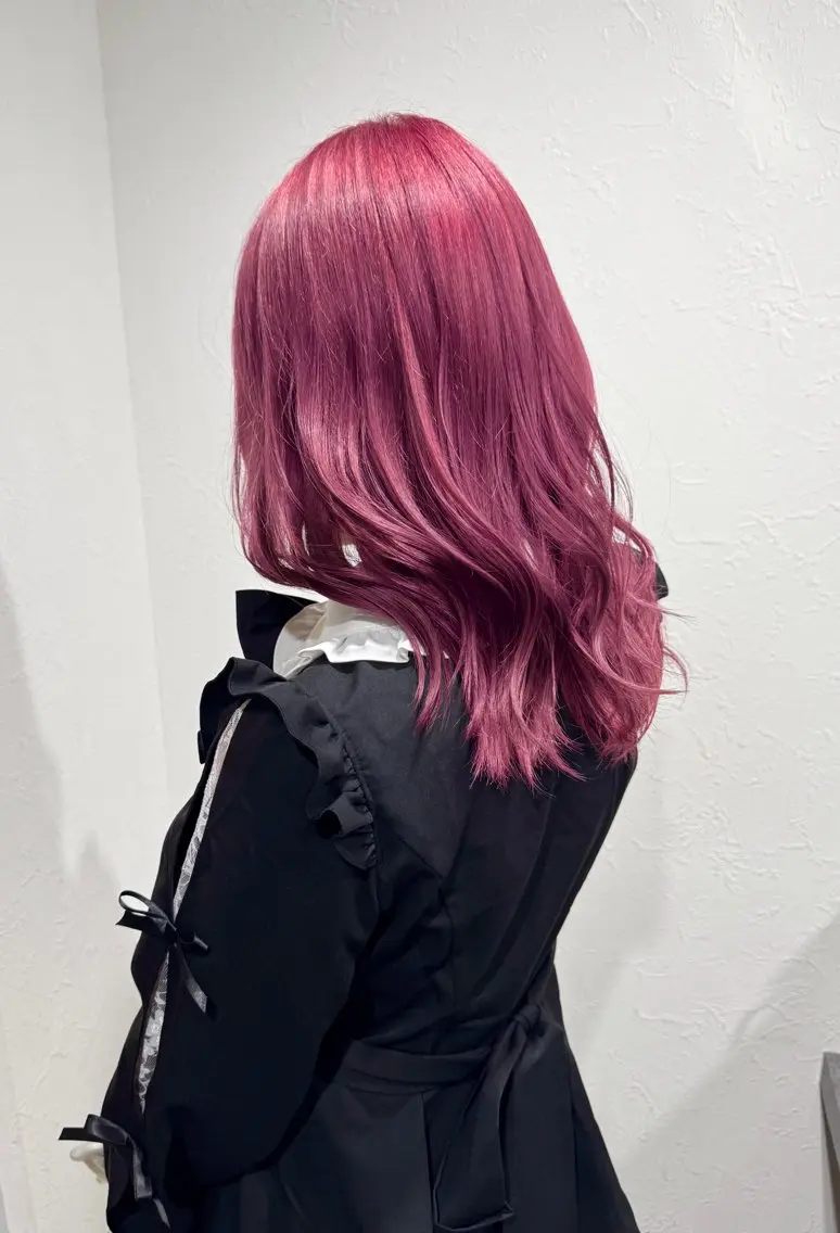 セミロング カラー ヘアカラー ハイトーン/レイヤー /艶カラー🎀のヘアスタイル