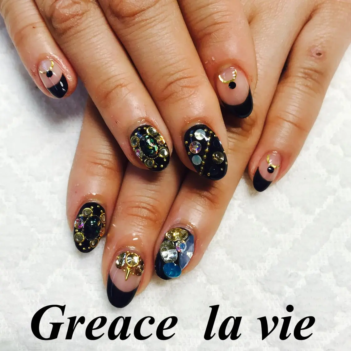 ミディアム カラー パーマ ヘアアレンジ キッズ ネイル マツエク・マツパ Greace  la vieのネイルデザイン