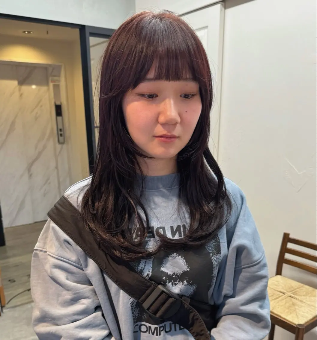 ロング 顔まわりレイヤー レイヤーカット 透明感カラー ☆akoのヘアスタイル