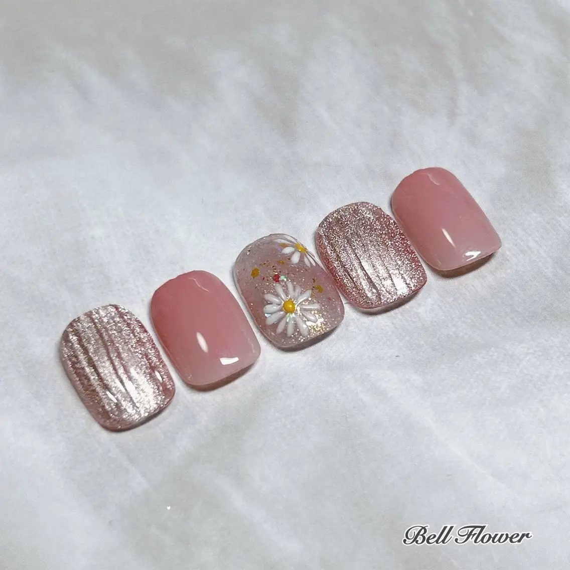 ネイル ハンドネイル Bell Flowerのネイルデザイン