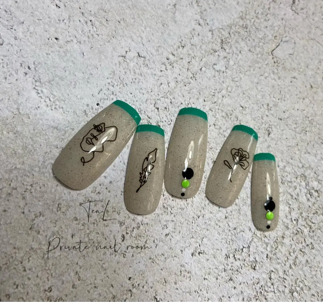 ネイル TeaL nailのネイルデザイン