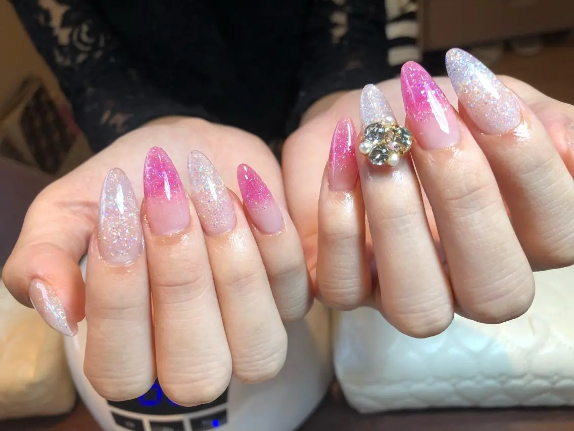 ネイル ハンドネイル salon de Tiaraのネイルデザイン