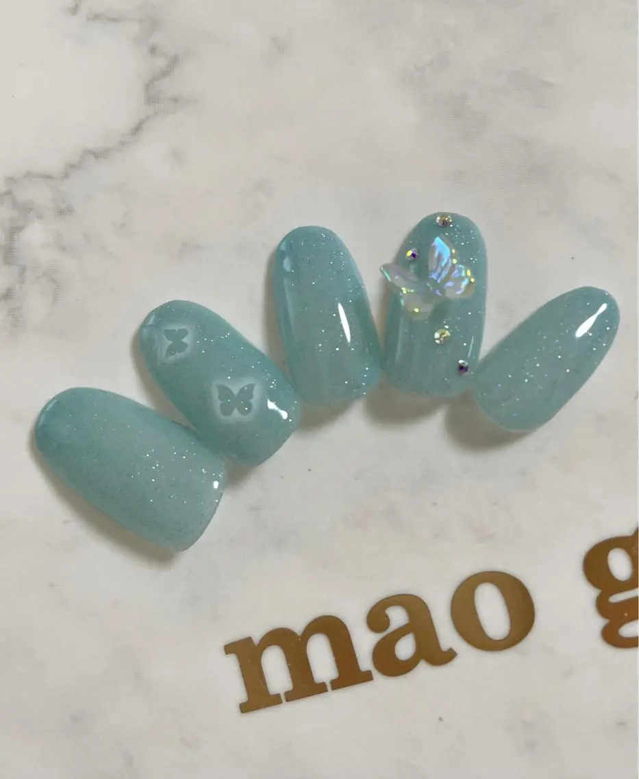 🦋うるうるバタフライ🦋くり抜き蝶々🦋の写真