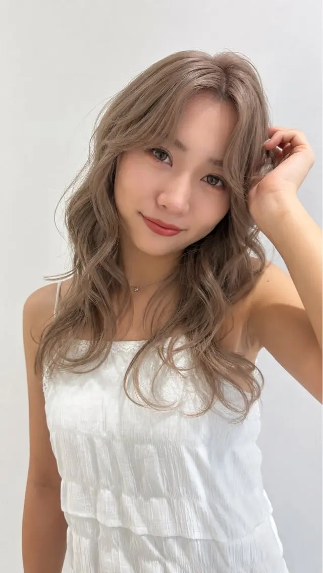 ロング カラー ベージュカラー ミルクティーベージュ レイヤー/ハイトーン 🇰🇷RYUKIのヘアスタイル